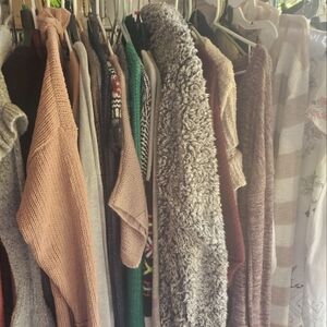 Sweater bundles 5 in a box all sizes all purchases within the last year